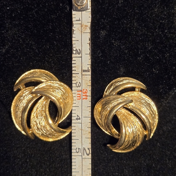 Vintage Givenchy Goldtone Clip Earrings - Picture 4 of 5
